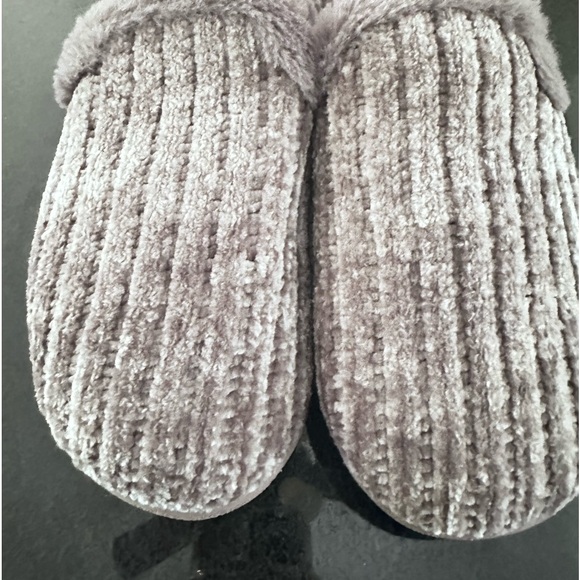 NWOT Dearfoam slippers - Picture 7 of 7